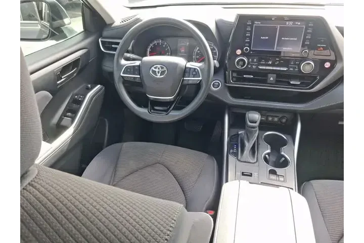 $21990 : Toyota Highlander 2021 L 4dr image 9