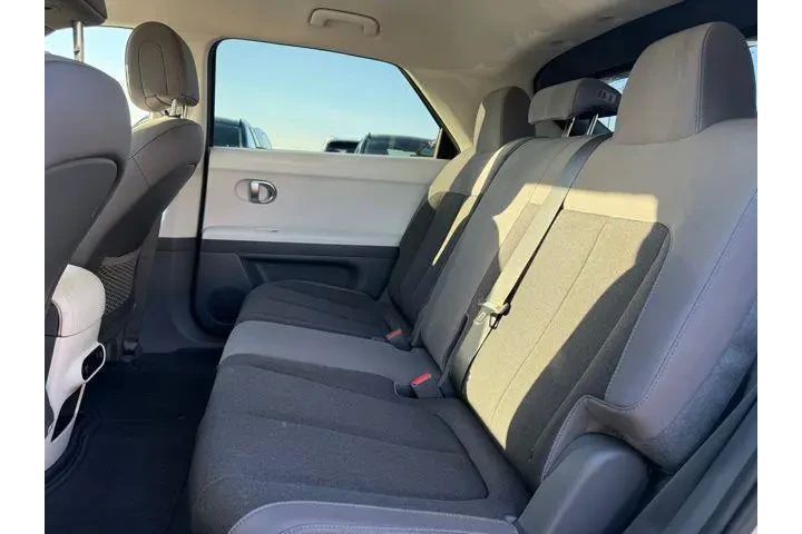 $24699 : Hyundai IONIQ 5 2024 SEL 4dr image 8