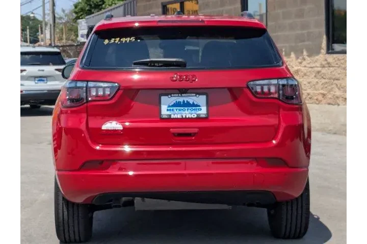 $28799 : Jeep Compass 2023 4x4 Limite image 5