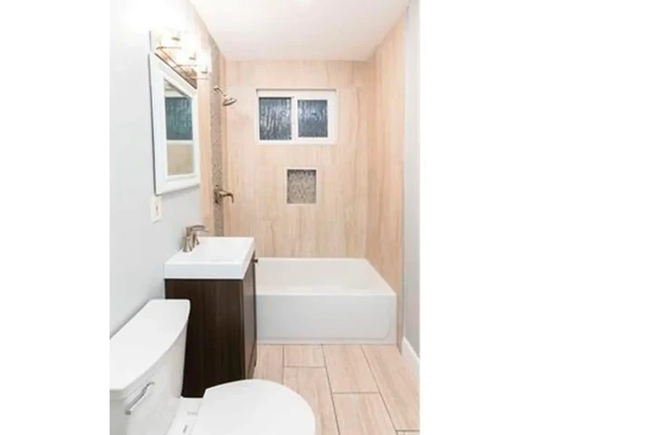 $1900 : 2 Bed 2 Bath Apt in South, LA image 6