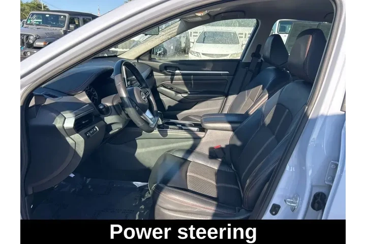 $16689 : Nissan Altima 2023 2.5 SR 4d image 10