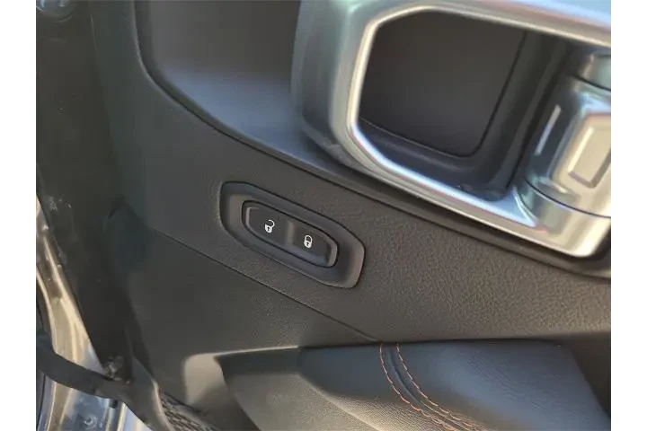 $37863 : Jeep Gladiator 2023 4x4 Moja image 10