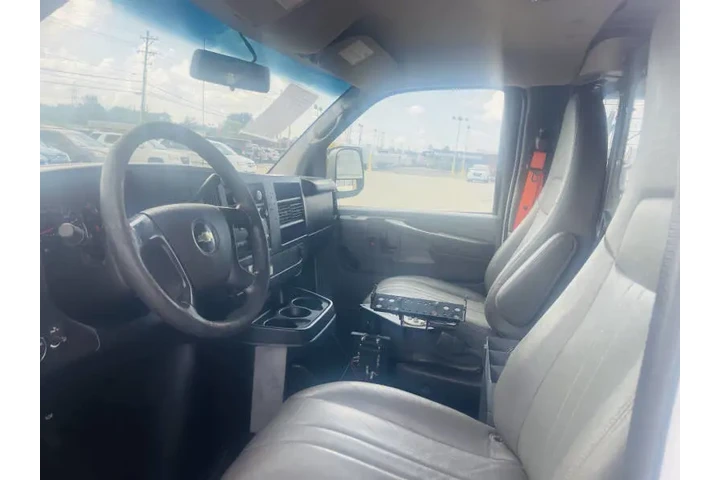 $5999 : 2014 Express 1500 image 5