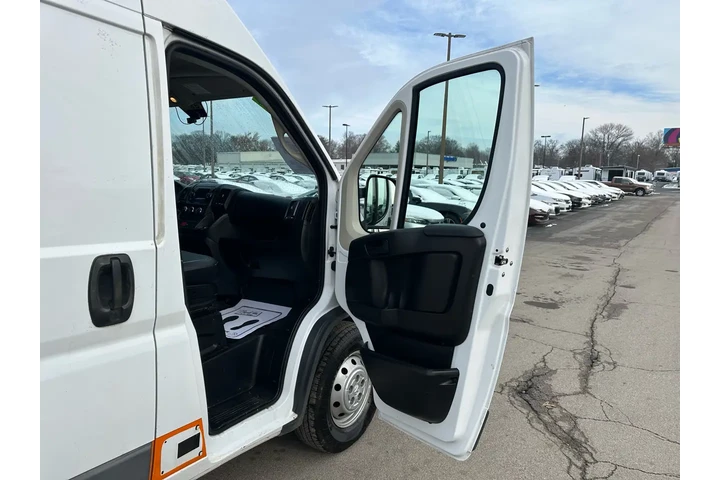 $16980 : 2018 RAM ProMaster Cargo Van image 8