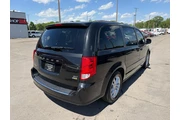 $5450 : 2016 Grand Caravan SXT thumbnail
