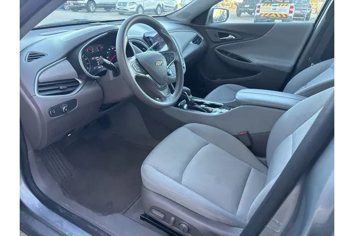 $18550 : Chevrolet Malibu 2024 LT 4dr image 10