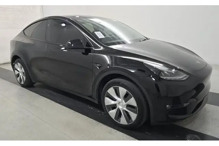 $34000 : Tesla Model Y 2024 AWD Long image 5
