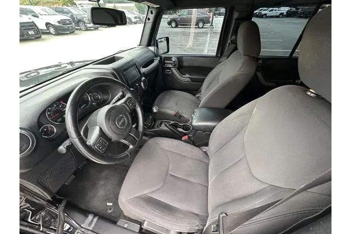 $19396 : Jeep Wrangler Unlimited 2016 image 10