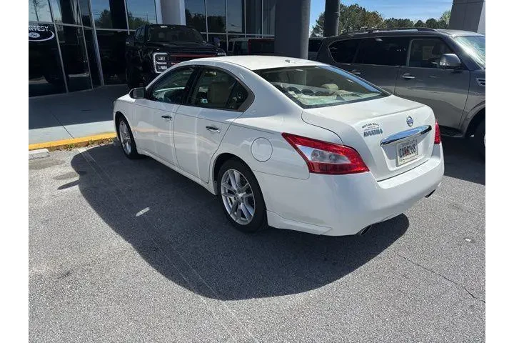 $4861 : Nissan Maxima 2011 3.5 SV 4d image 3