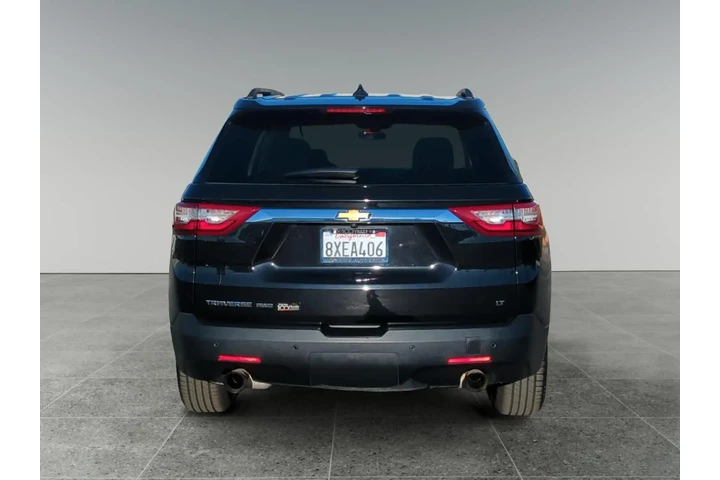 Chevrolet Traverse 2021 4x4 image 4