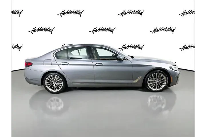 $38300 : BMW 5 Series 2023 AWD 530i x image 4