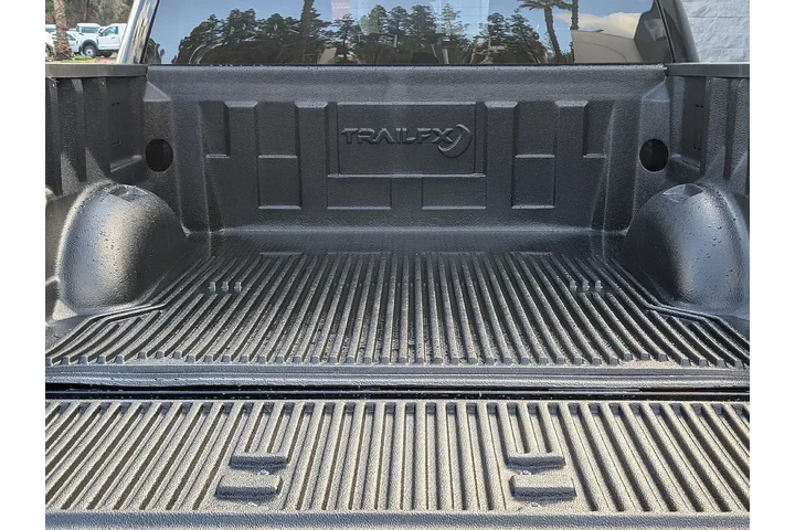 $33665 : Ford F-150 2023 4x2 XLT 4dr image 8