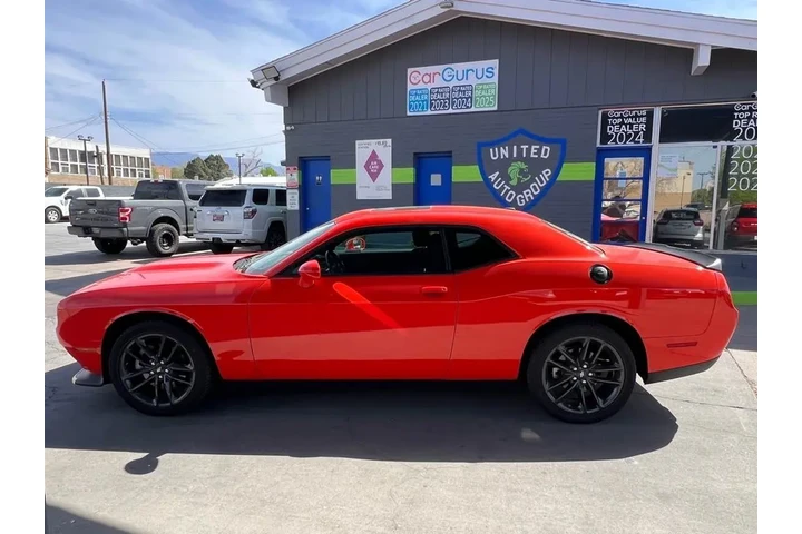 2023 Challenger GT AWD image 8