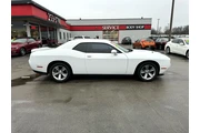$19980 : 2020 Challenger SXT RWD thumbnail