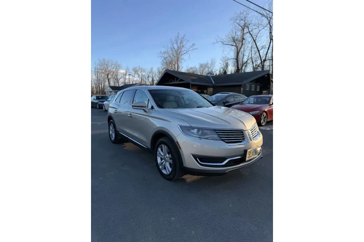 $12500 : 2017 MKX Select image 6