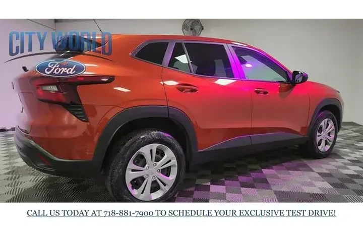 $17957 : Chevrolet Trax 2024 LS 4dr C image 7