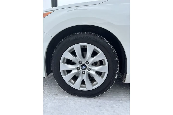 $14795 : 2017 Legacy 2.5i image 9