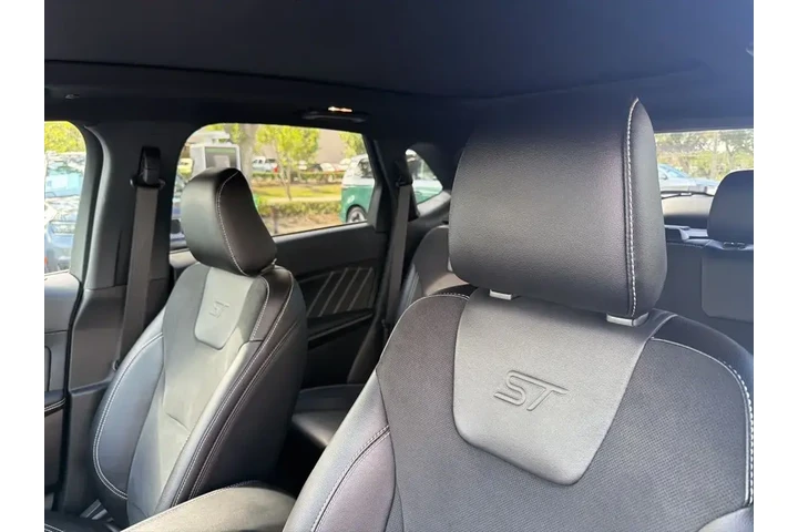 $36710 : Ford Edge 2024 AWD ST 4dr SU image 10