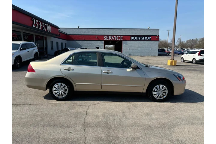 2006 Accord Sdn LX AT image 1