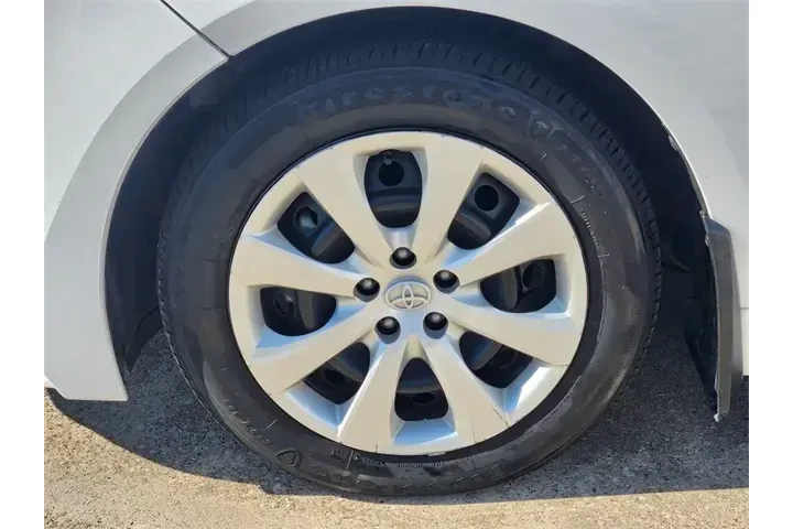 $18641 : Toyota Corolla 2024 LE 4dr S image 10