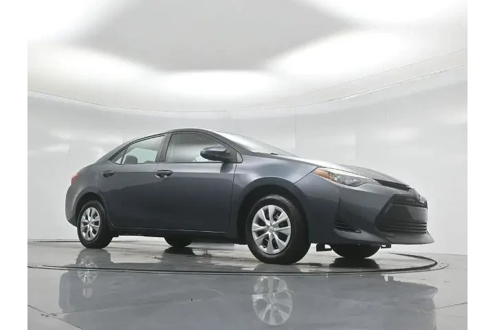 $12025 : Toyota Corolla 2017 L 4dr Se image 2