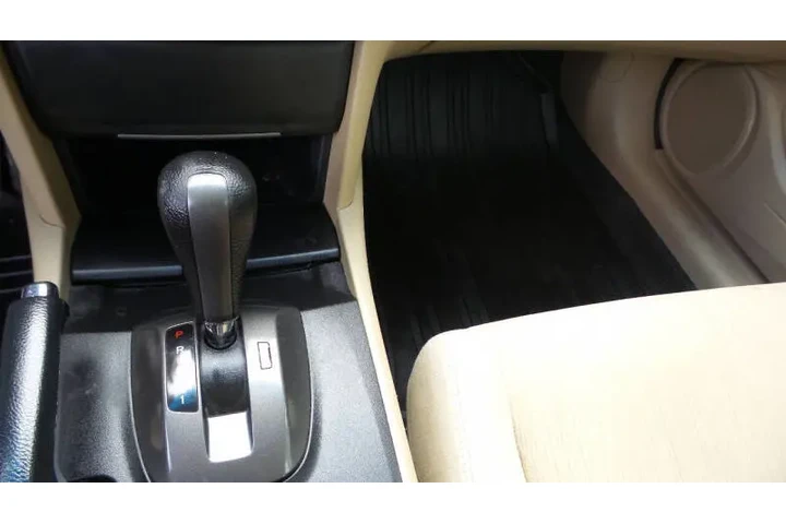 $6900 : 2011 Accord LX-S image 10