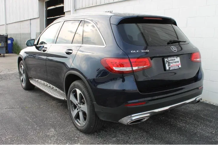 $17250 : 2017 Mercedes-Benz GLC GLC 30 image 4