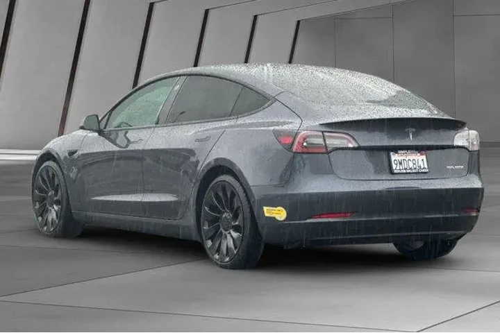$23500 : Tesla Model 3 2022 AWD Perfo image 10