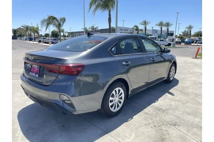 $19999 : Kia Forte 2024 LXS 4dr Sedan image 8