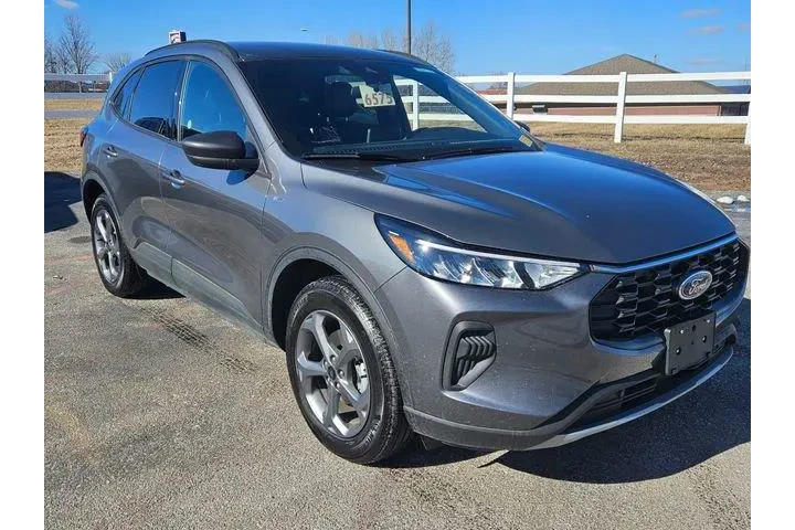$25500 : Ford Escape 2025 AWD ST-Line image 1