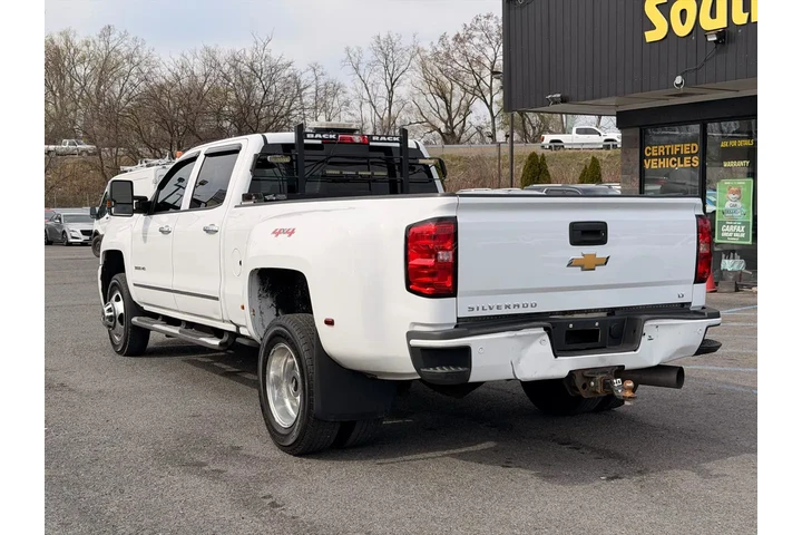 $31988 : 2017 Silverado 3500HD image 7