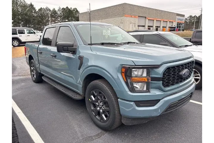 $33989 : Ford F-150 2023 4x2 XL 4dr S image 2