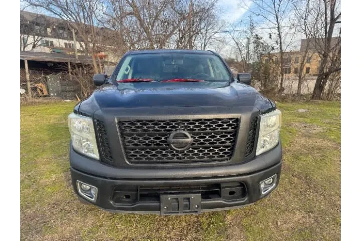 $16995 : 2017 Titan image 6