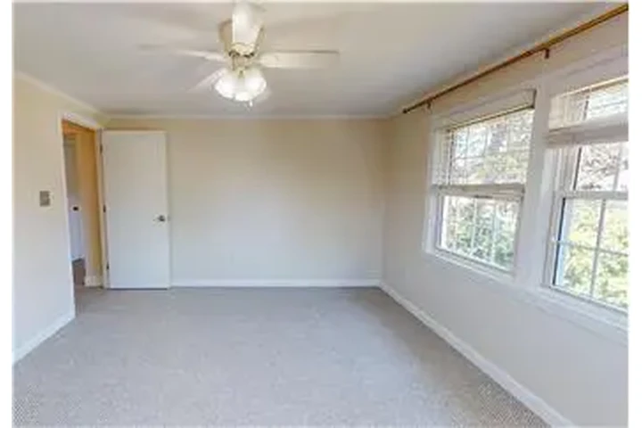 $2500 : Rental property with 2 bedro image 10