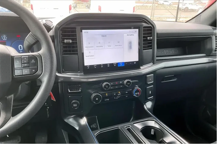 $39733 : Ford F-150 2025 4x2 STX 4dr image 6