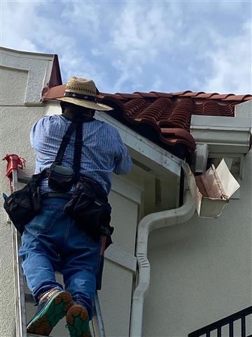 Gutter Services in Houston, TX image 4