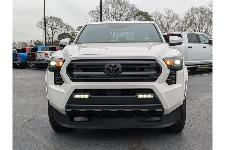 $37797 : Toyota Tacoma 2024 4x4 SR5 4 image 8