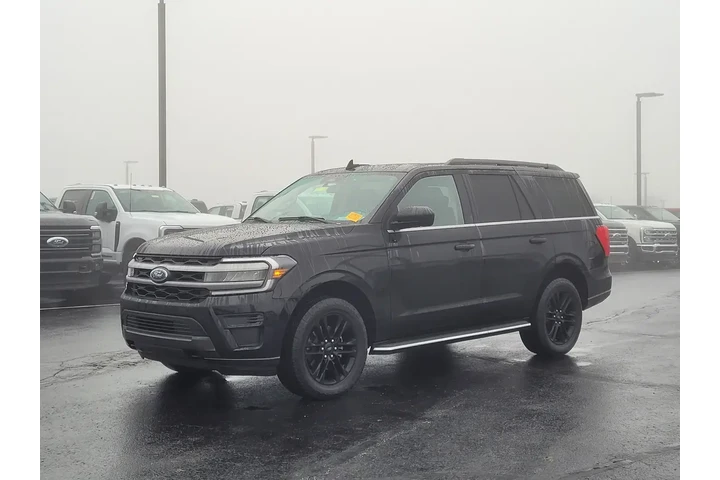 $39988 : Ford Expedition 2022 4x4 XLT image 8