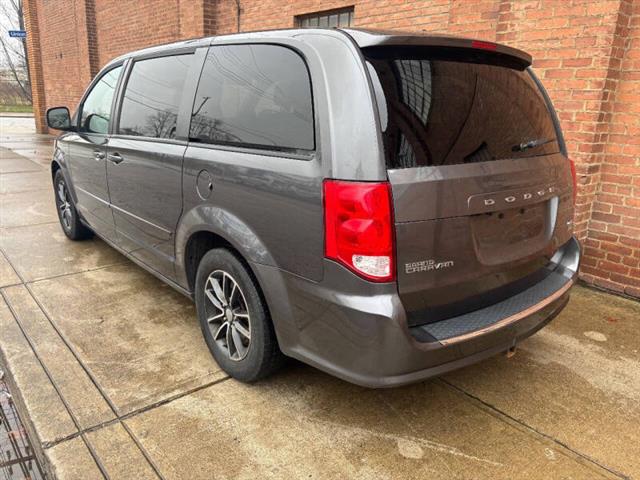 $7999 : 2017 Grand Caravan GT image 5