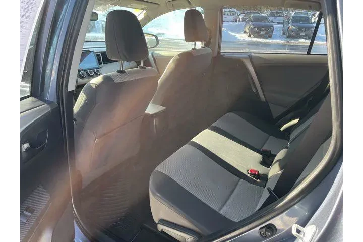 $9500 : Toyota RAV4 2013 AWD LE 4dr image 8