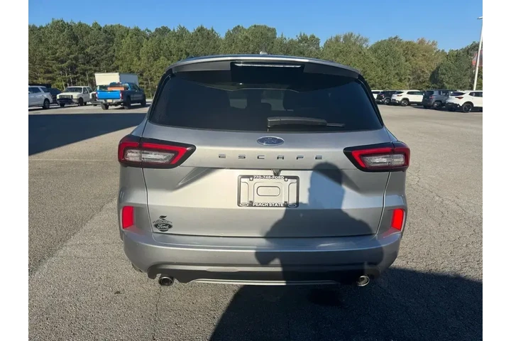 $21292 : Ford Escape 2023 ST-Line 4dr image 7