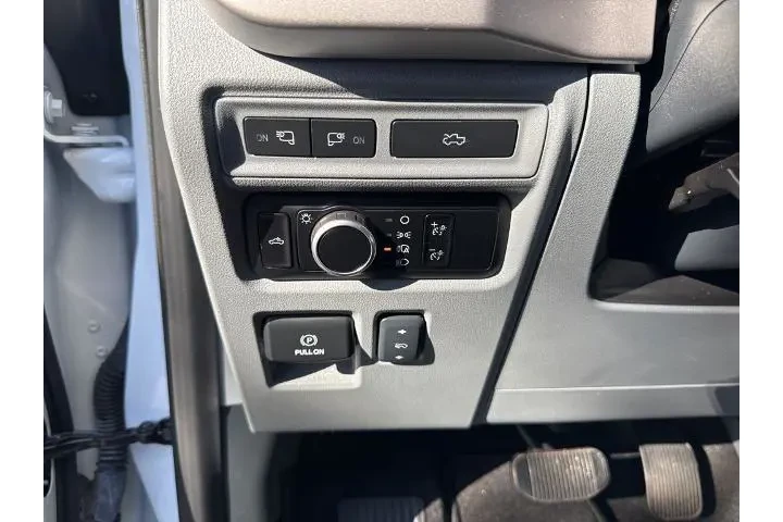 $39367 : Ford F-150 Lightning 2023 AW image 7