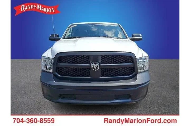 $27988 : Ram 1500 Classic 2023 4x2 Tr image 2