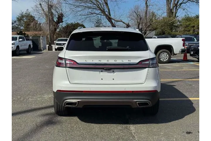 $36952 : Lincoln Nautilus 2023 AWD Re image 6