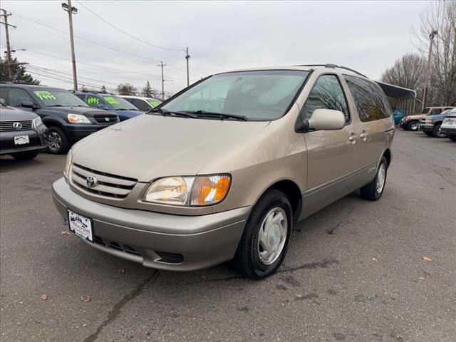 $4750 : 2002 Sienna LE image 7