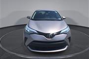 $20900 : PRE-OWNED 2020 TOYOTA C-HR LE thumbnail