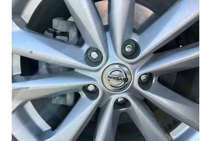 $16995 : Nissan Rogue Sport 2018 S 4d image 9