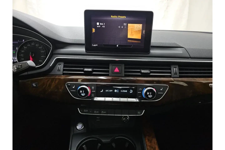 2019 A4 Premium 45 TFSI quatt image 8