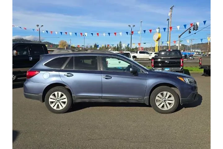 $14000 : Subaru Outback 2017 AWD 2.5i image 6