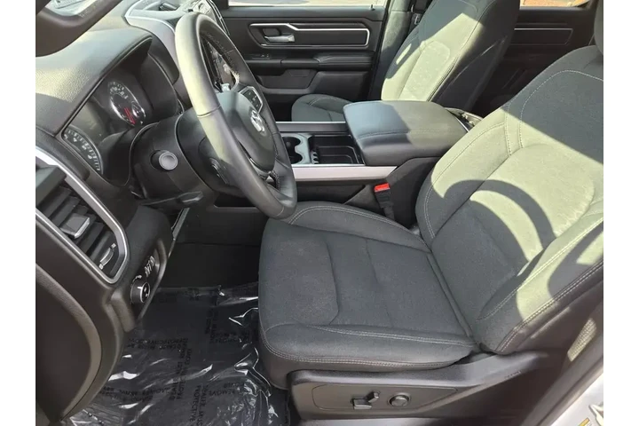 $36494 : Ram 1500 2025 4x4 Big Horn 4 image 10